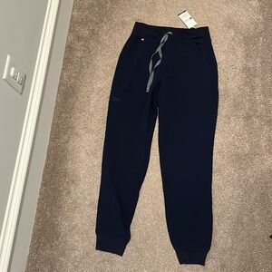 NWT Zamora sz S navy Figs Scrubs